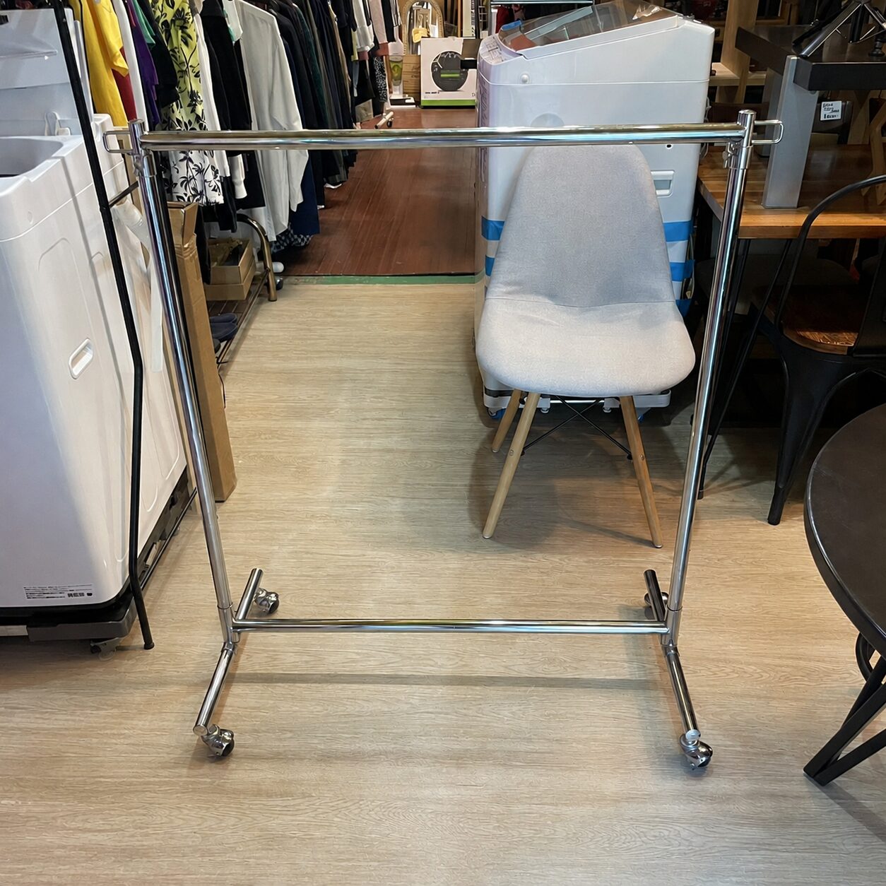 スチール製ハンガーラック
