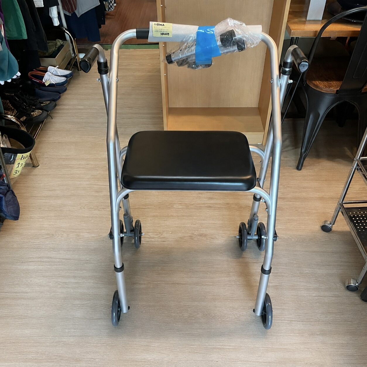 高齢者用折り畳み式歩行器